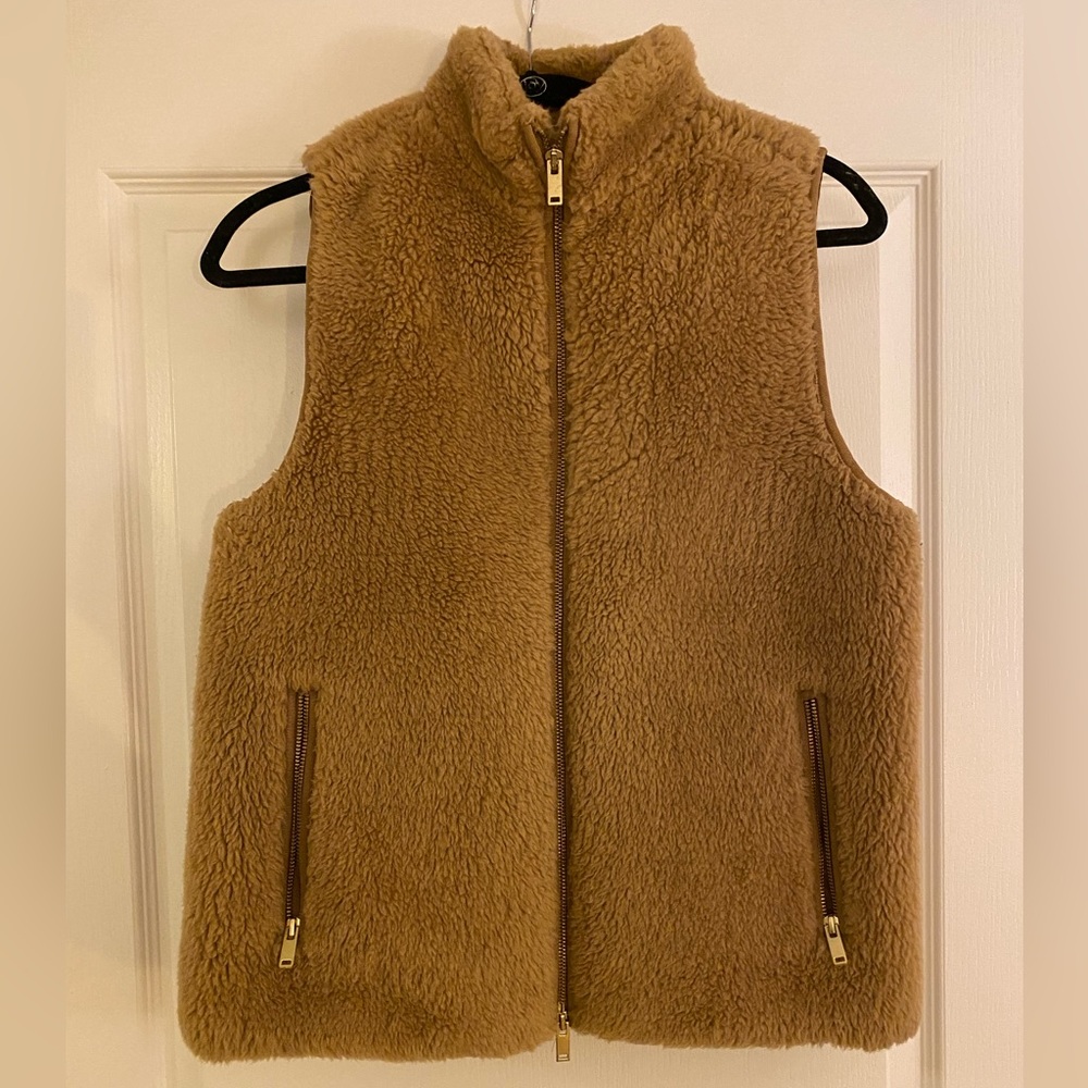 J.Crew Excursion Plush Vest. Color: Golden Tan Size Small Vest